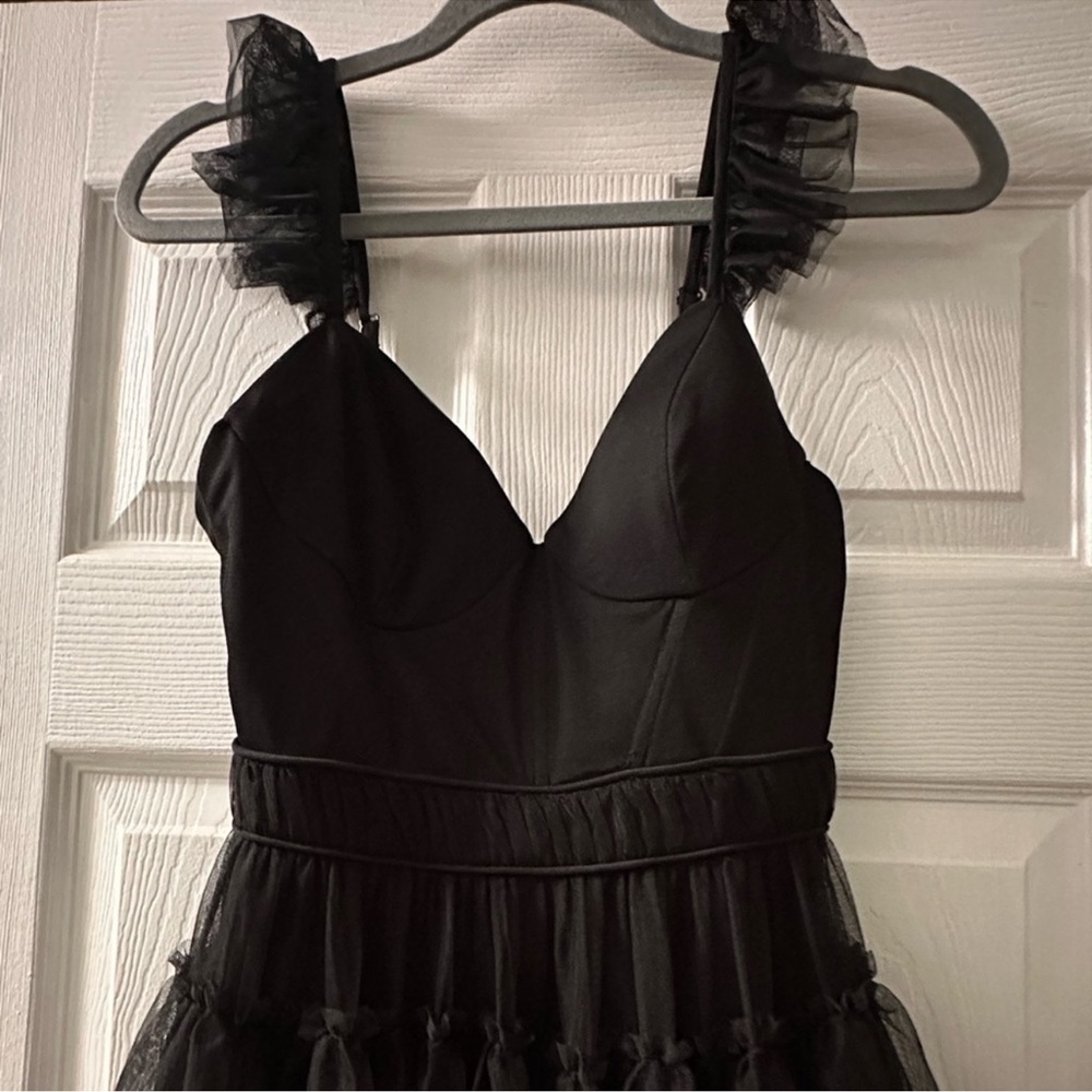 Blondie Nites Flutter Sleeve Sweetheart Neck Tiered Mesh Ball Gown Size 2 - Picture 3 of 10
